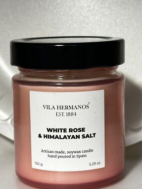 Vila Hermanos White Rose & Himalayan Salt Soywax Candle -Pink 5oz